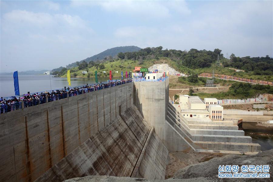 （国际）（4）中企承建斯里兰卡最大水库项目举行竣工移交仪式