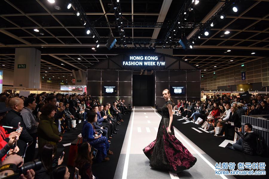 （文化）（1）潮州时装盛宴开启第49届“香港时装节秋冬系列”