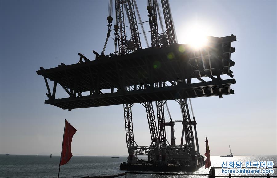 （新时代新气象新作为）（9）平潭海峡公铁两用大桥首跨3400吨钢桁梁成功架设