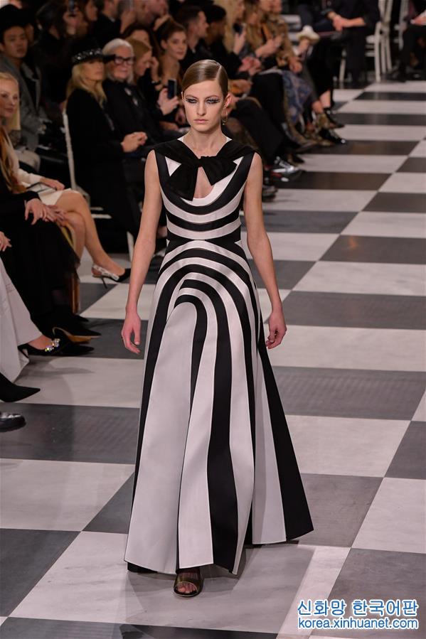 （国际）（4）巴黎时装周：迪奥发布春夏高级定制新品