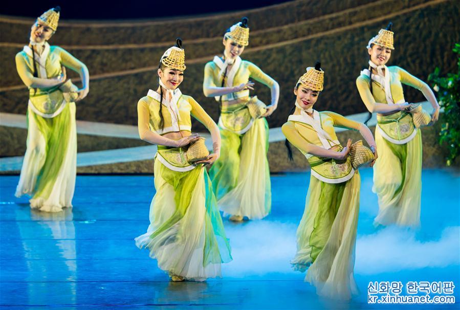 #（文化）（6）民族舞剧《驼道》在国内首演