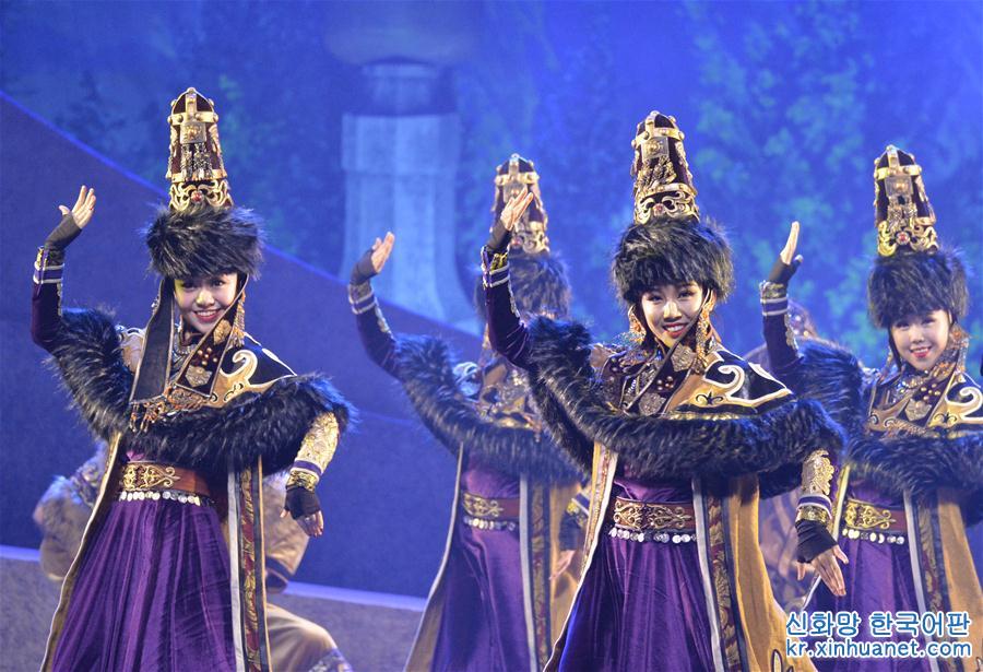 #（新华视界）（8）民族舞剧《驼道》在国内首演