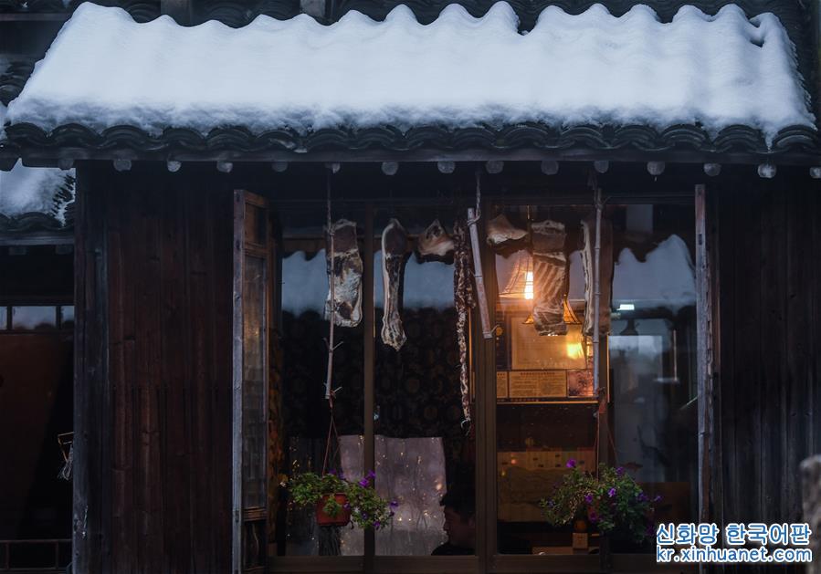（新华视界）（3）江南水乡变身“冬日雪乡”
