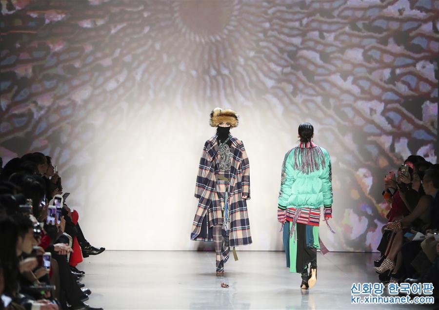 （国际）（5）Vivienne Tam品牌亮相纽约时装周