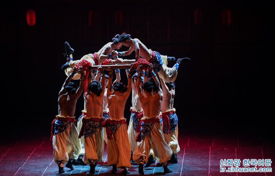 （文化）（7）大型赣南民俗音画《客家儿郎》在京上演 