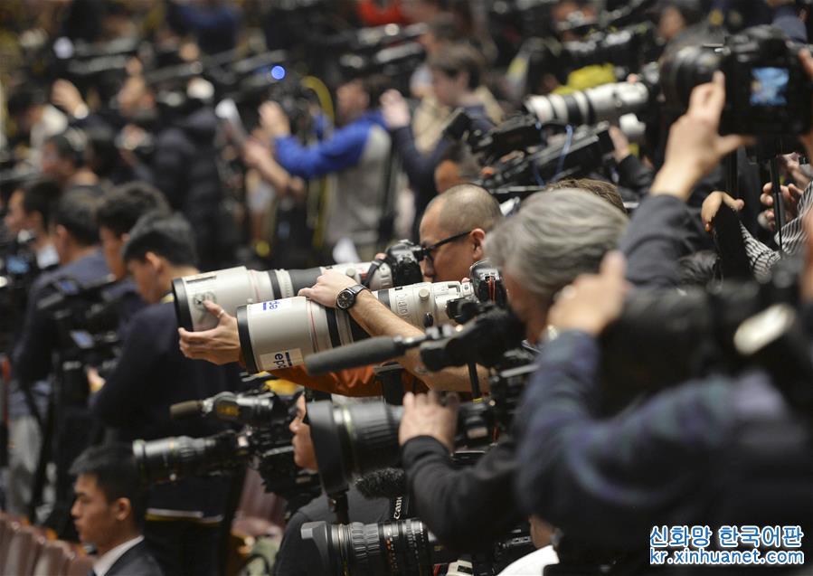 （两会·政协开幕）（10）全国政协十三届一次会议在京开幕