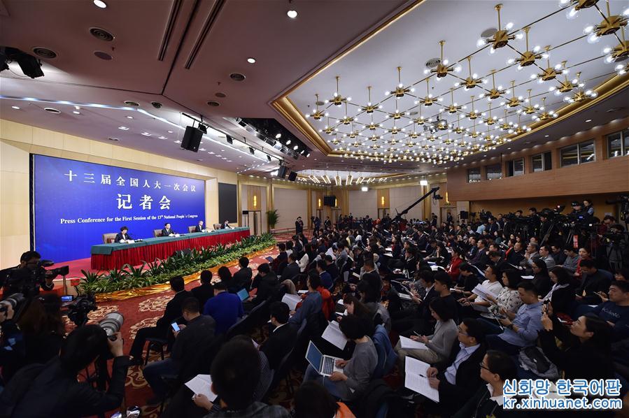 （两会·XHDW）（1）国务院国资委主任肖亚庆等就“国有企业改革发展”答记者问