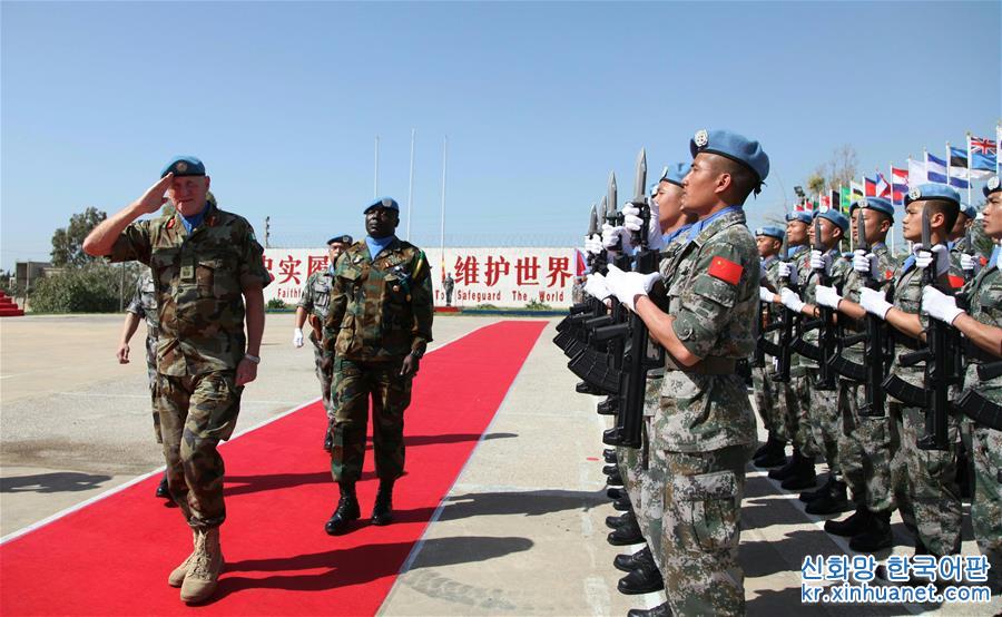 （国际·图文互动）（1）中国赴黎维和官兵荣获联合国“和平荣誉勋章”