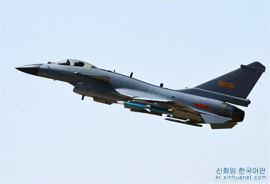 （图文互动）（3）中国空军歼－10Ｃ战机担负战斗值班任务