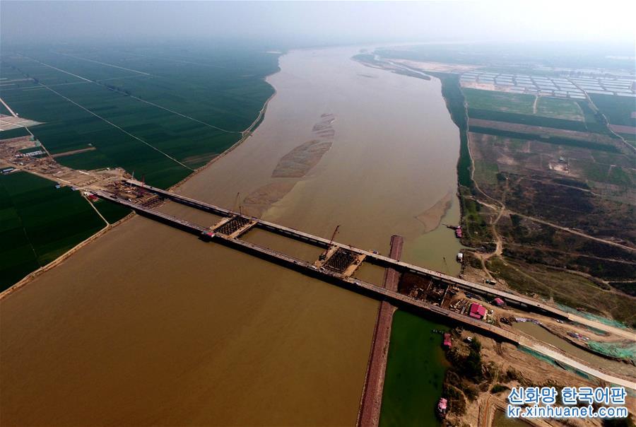 （经济）（1）郑济高铁郑州黄河特大桥建设全面展开