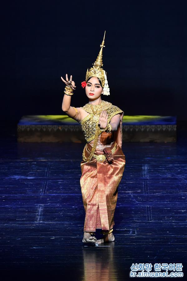 （文化）（4）柬埔寨王家舞团亮相“相约北京”艺术节