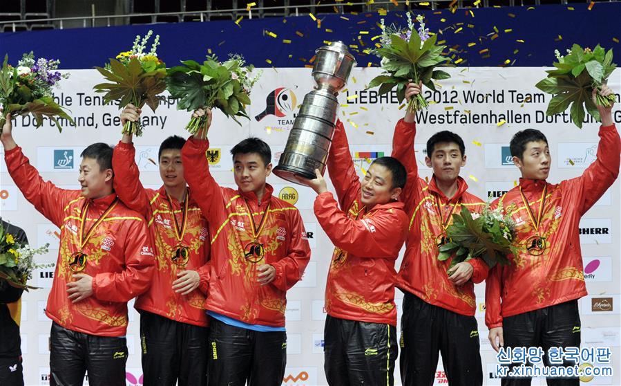 （体育·专题）（6）世乒赛——中国队连续第九次捧起斯韦思林杯