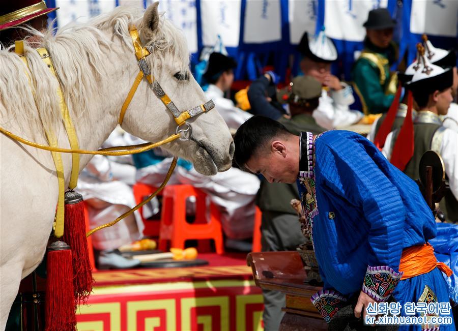 （文化）（5）内蒙古成吉思汗陵举行春季大祭