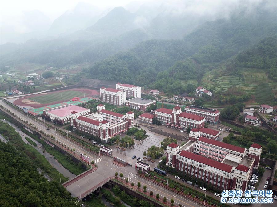（图文互动）（5）最坚固的是学校，最漂亮的是民居－－汶川地震10周年陕西汉中灾区回访