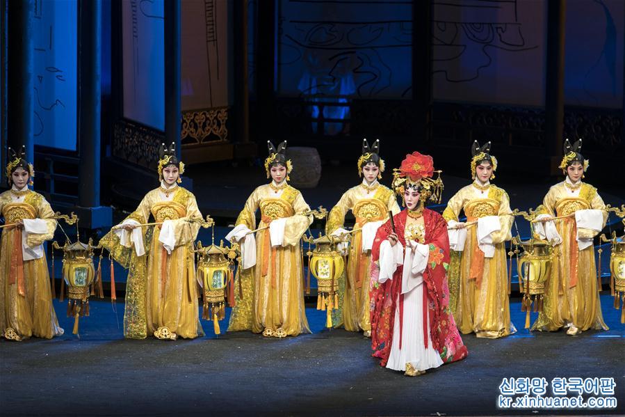 （文化）（3）大型汉剧《霓裳长歌》武汉首演