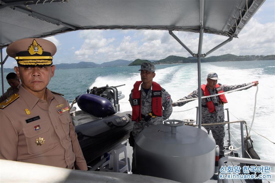 （国际）（4）多方力量全力搜救普吉游船倾覆幸存者