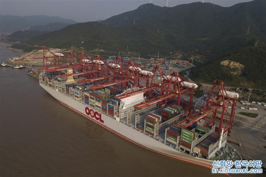 （经济）（2）宁波舟山港上半年运输生产平稳增长