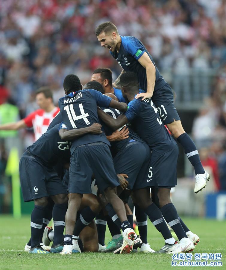 （世界杯·夺冠时刻）（98）足球——法国队20年后再捧杯