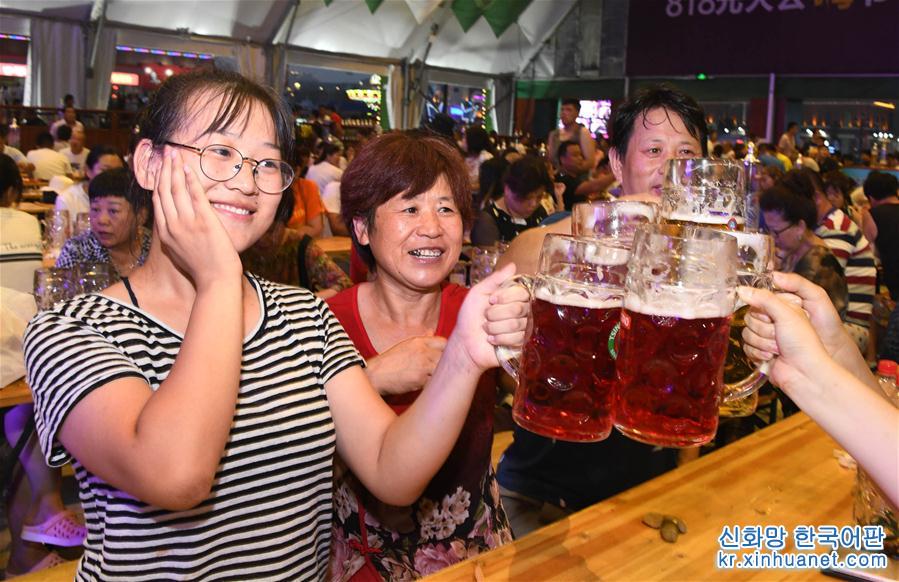 （社会）（6）第28届青岛国际啤酒节开幕