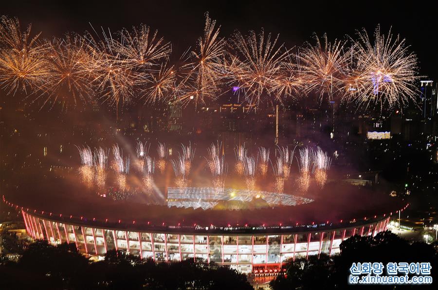 （亚运会）第18届亚运会开幕式在雅加达举行