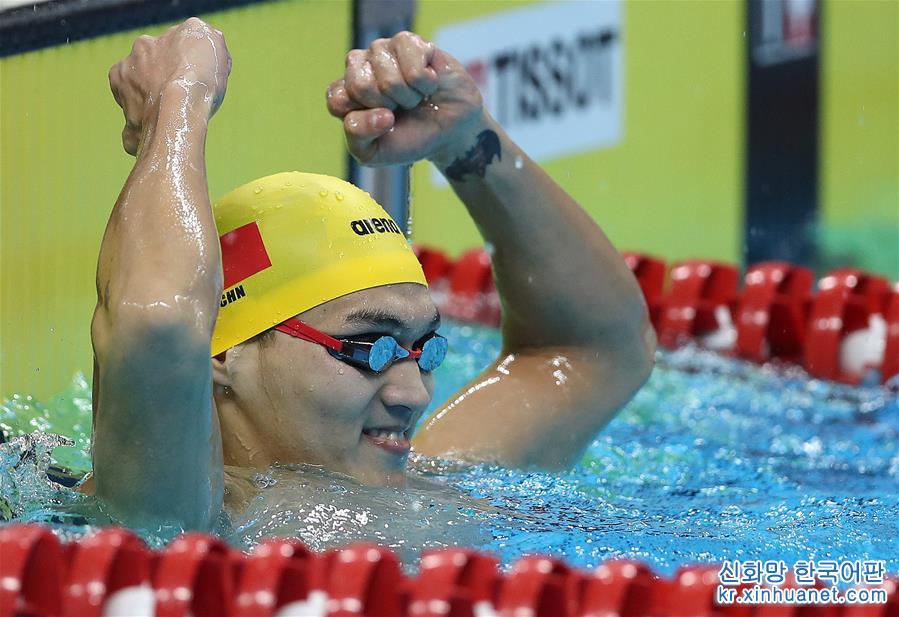 （亚运会）（15）游泳——男子100米仰泳：中国选手徐嘉余夺冠