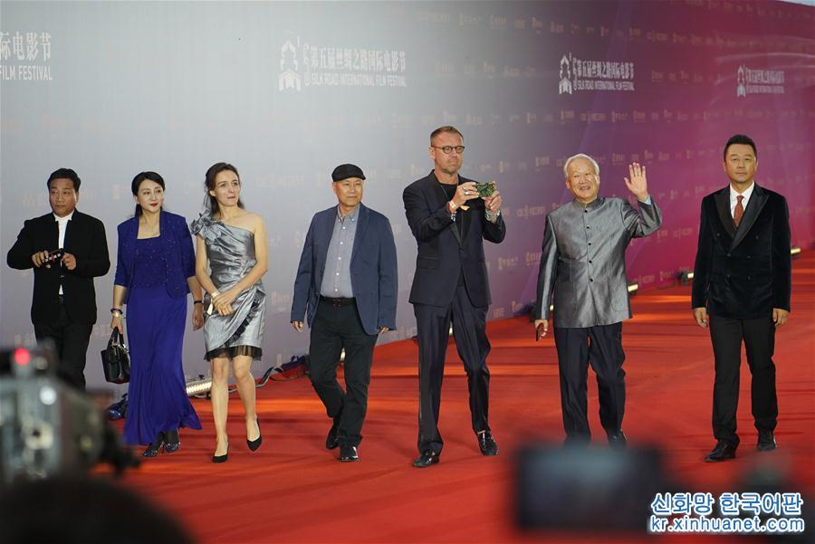 （文化）（1）第五届丝绸之路国际电影节在西安开幕