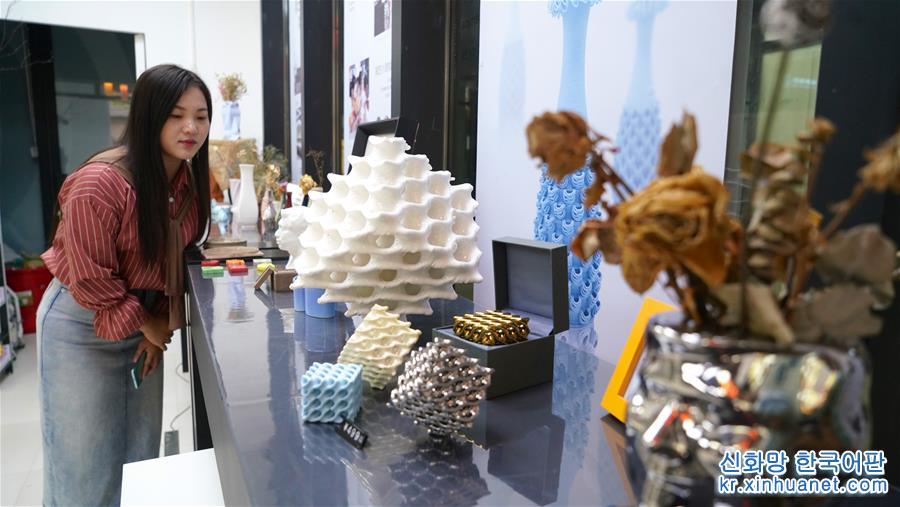 （社会）（5）江西景德镇：3D打印让制作陶瓷更轻松