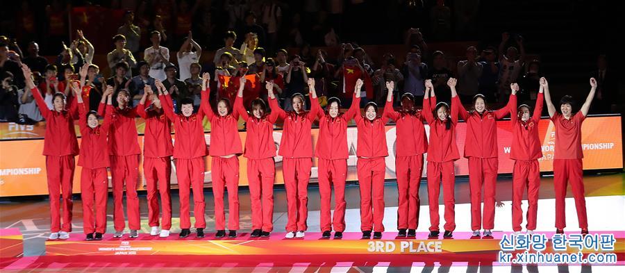 （体育）（13）排球——女排世锦赛：中国队获季军