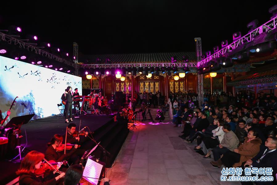 （文化）（3）故宫上演“古画会唱歌”音乐分享会