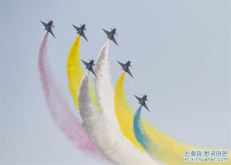 （科技）（5）中国空军飞行表演异彩纷呈