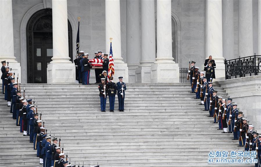 （新华视界）（1）美国为前总统老布什举行国葬
