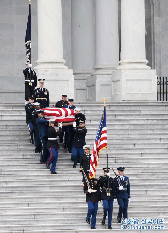 （新华视界）（2）美国为前总统老布什举行国葬