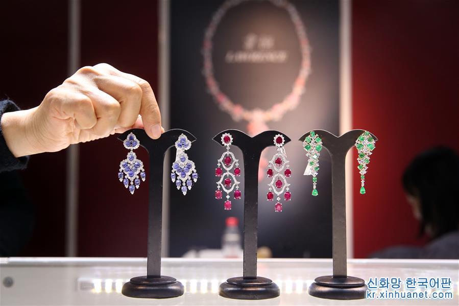#（新华视界）（3）2018中国国际珠宝展在京开幕