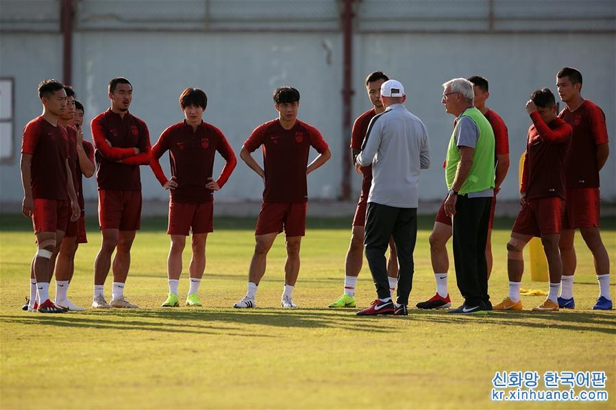 （体育）（2）足球——国足2018年最后一堂训练课备战亚洲杯