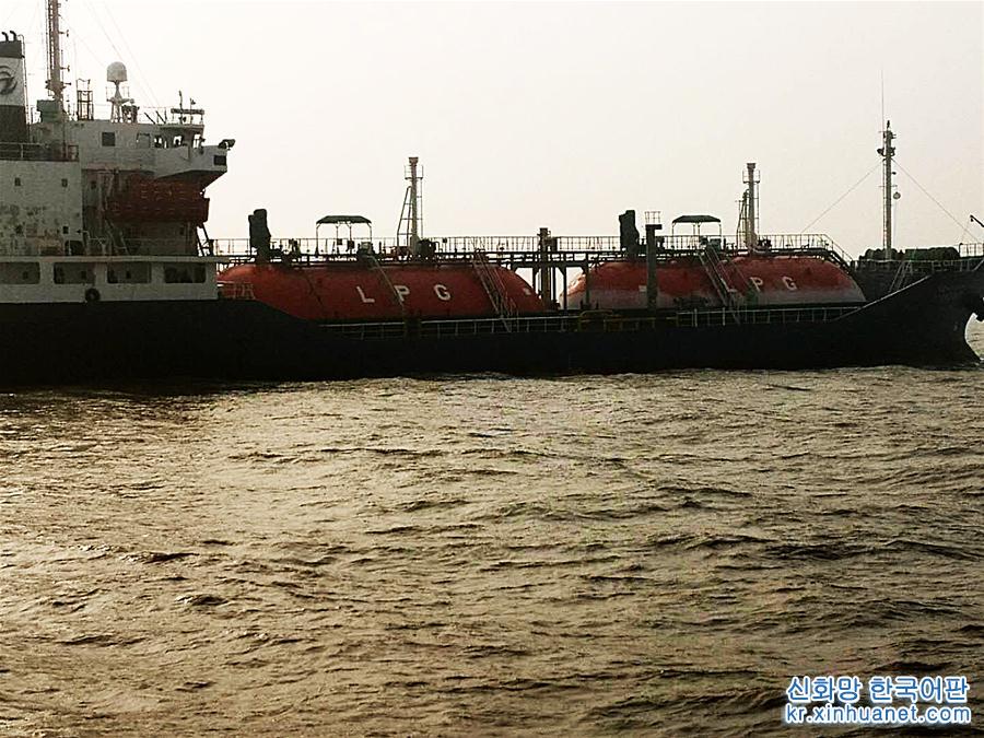 （突发事件）（1）韩国一液化气船在东营海域发生泄漏 山东实施紧急救援