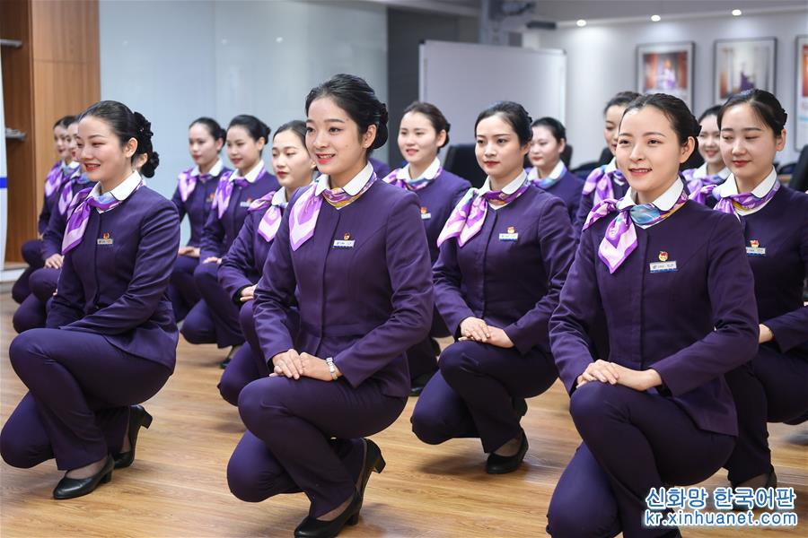 （社会）（6）杭州：集中培训 提升春运服务水平