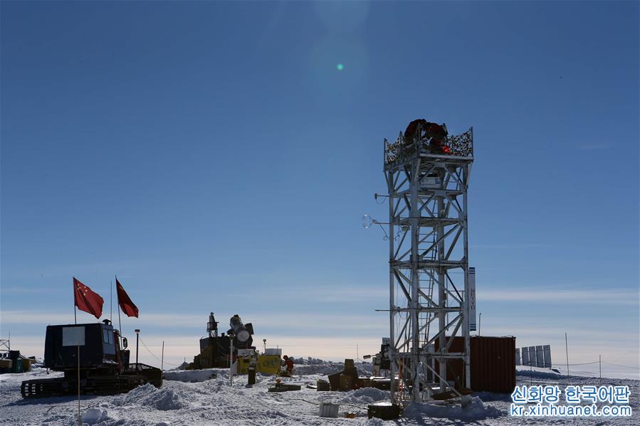 （“雪龙”探南极·图文互动）（3）视宁度测量望远镜在南极昆仑站完成安装