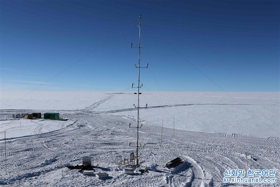 （“雪龙”探南极·图文互动）（5）视宁度测量望远镜在南极昆仑站完成安装