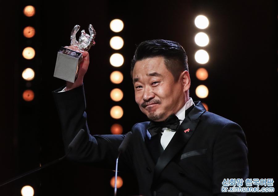 （国际）（3）中国演员获第69届柏林电影节银熊奖