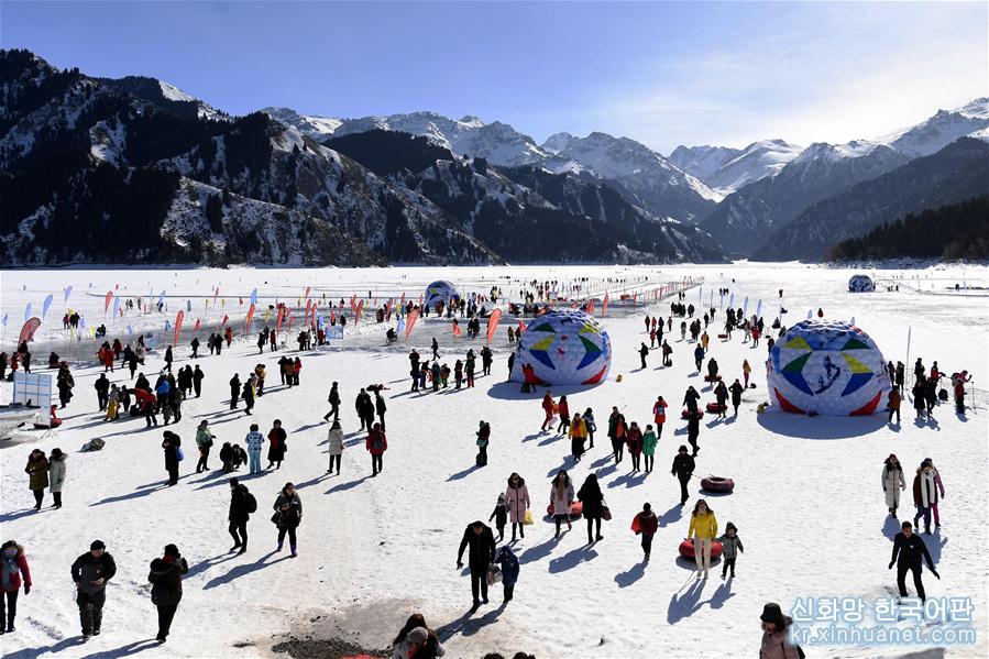 （經濟）（1）新疆天池：冬季旅遊持續增溫