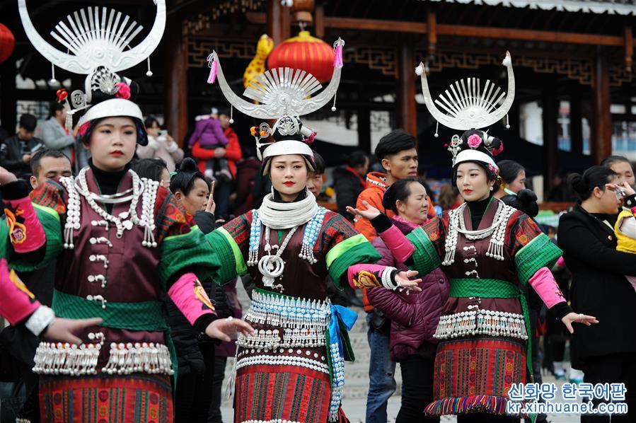 （文化）（2）贵州凯里：盛装起舞闹新春