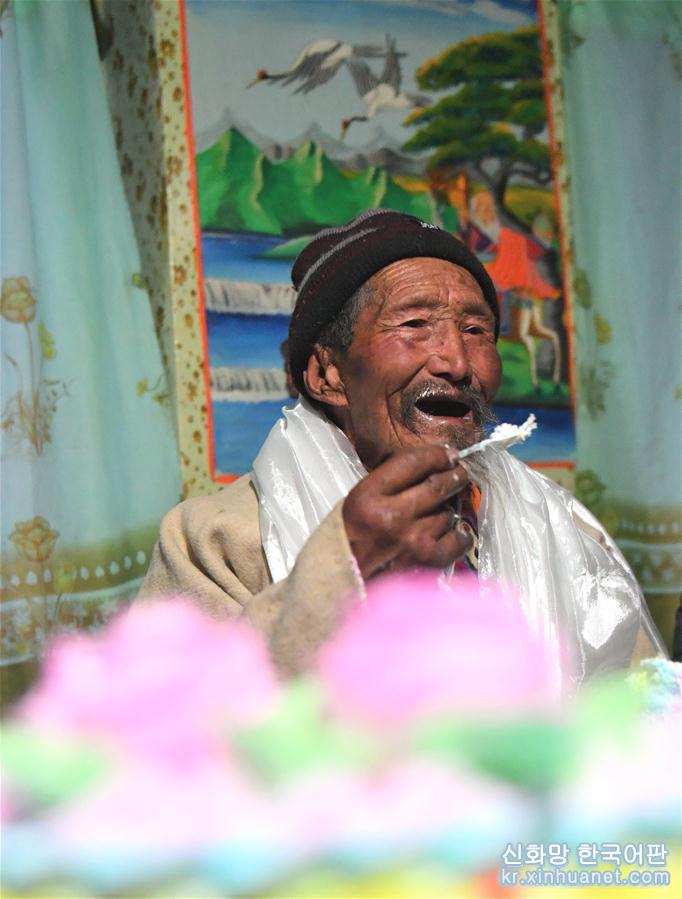 （西藏民主改革60周年）（1）翻身农奴巴珠的99岁生日