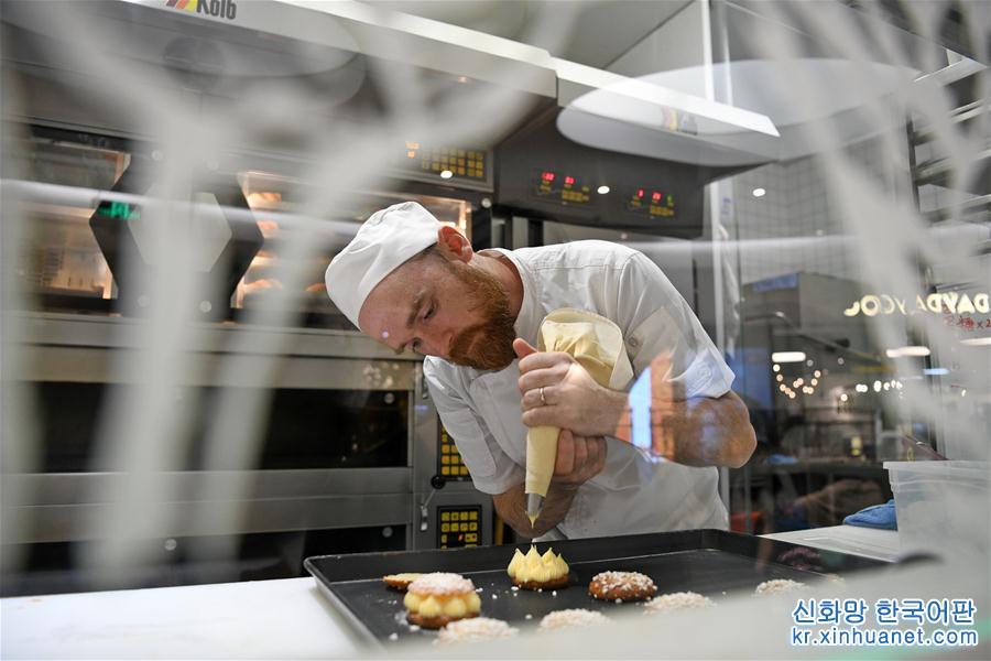 （图片故事）（4）法国面包师的中国情缘