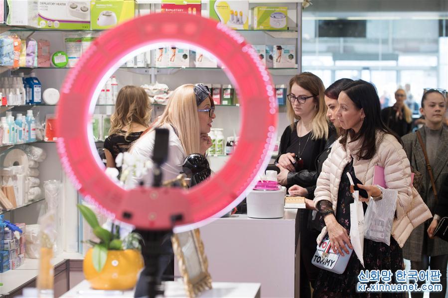 （新华视界）（5）2019“灰姑娘”国际美容美妆博览会在立陶宛首都举行