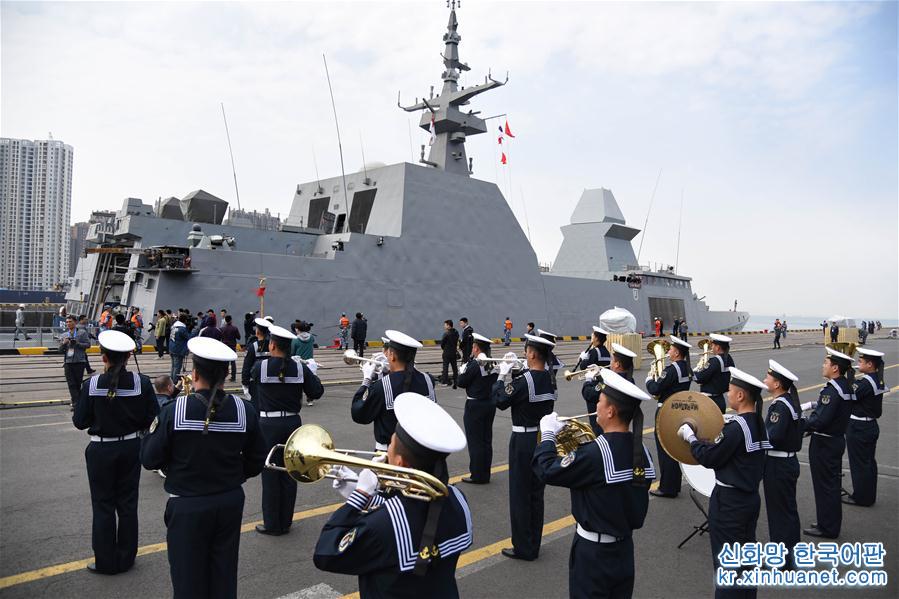 （人民海军70年·图文互动）（6）参加海军成立70周年多国海军活动的首艘外国舰艇抵达青岛