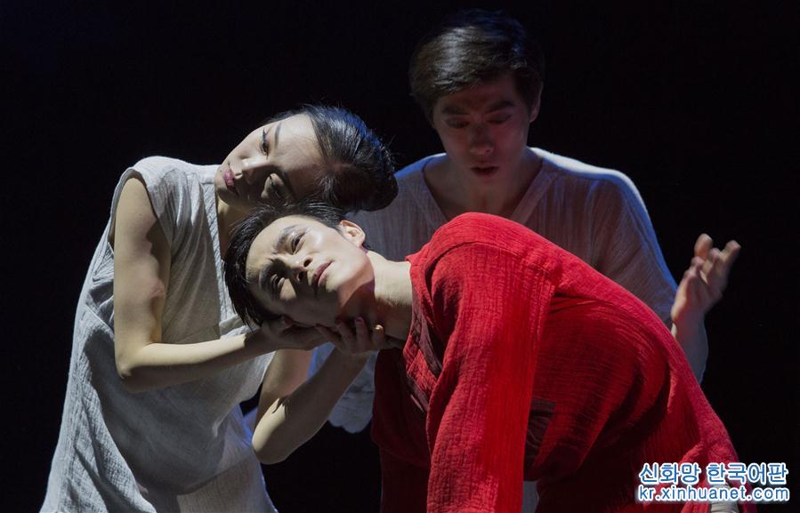 （國際）（1）中國大型芭蕾舞劇《唐寅》在拉脫維亞上演