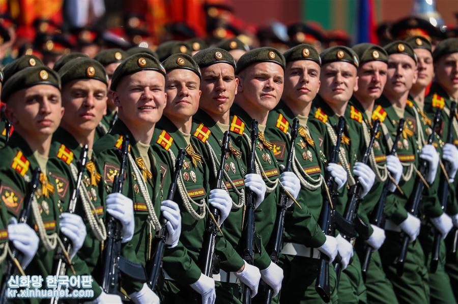 （国际）（4）俄罗斯举行胜利日阅兵式彩排