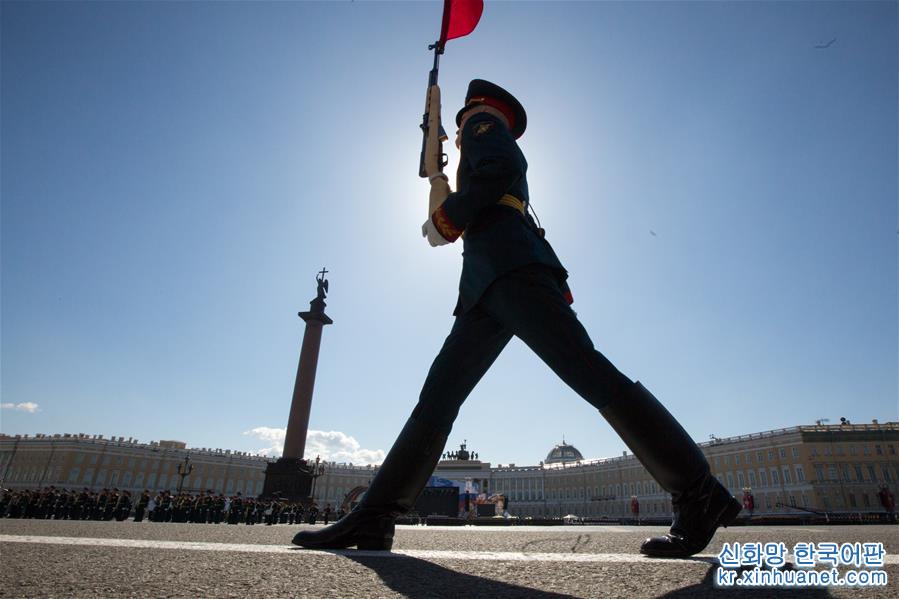（国际）（6）圣彼得堡举行胜利日阅兵式