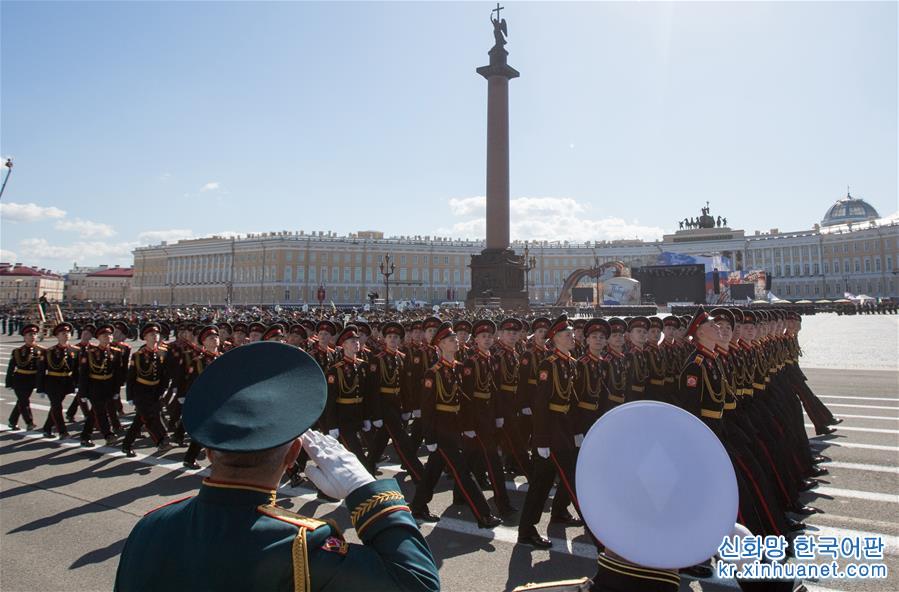 （国际）（7）圣彼得堡举行胜利日阅兵式