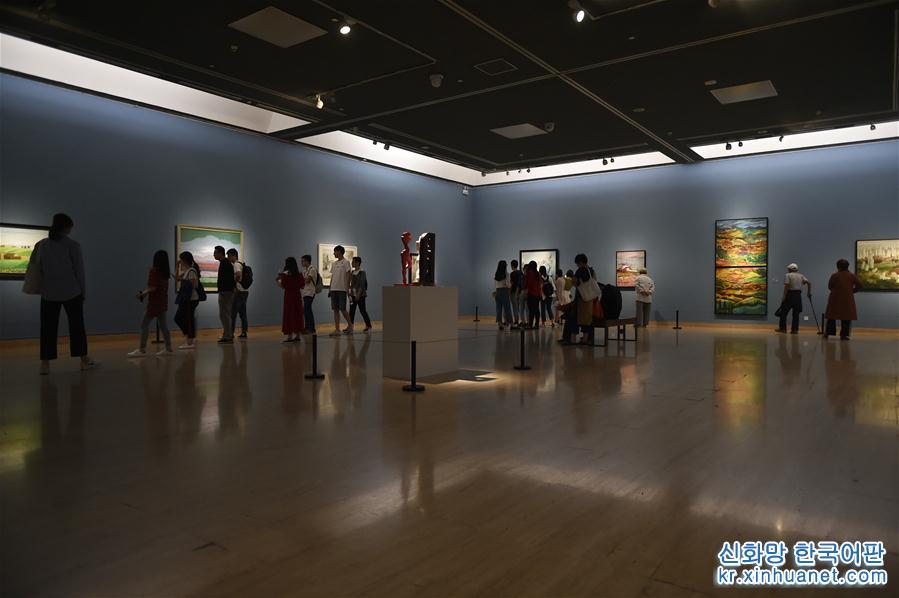 （文化）（4）“亚洲文明联展（艺术展）：大道融通——亚洲艺术作品展”在中国美术馆开幕